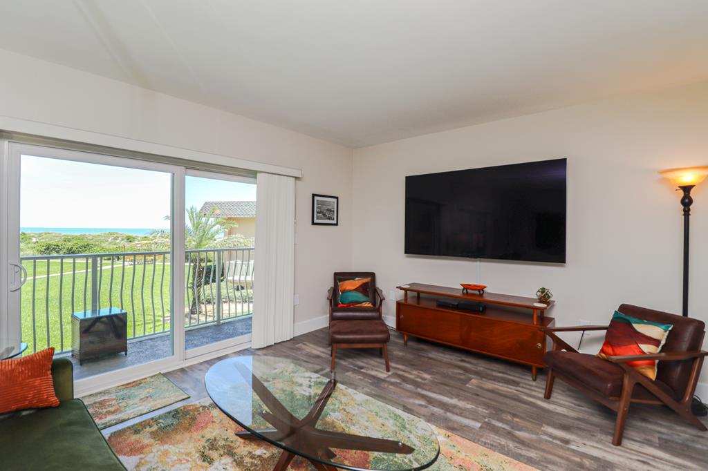 Creston House 10C Ocean View/Pool View Vacation Rental St